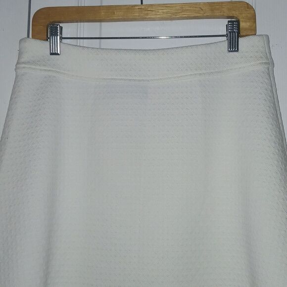 Adrienne Vittadini white mini flirty fun mini skirt Sz M EUC - Picture 4 of 5